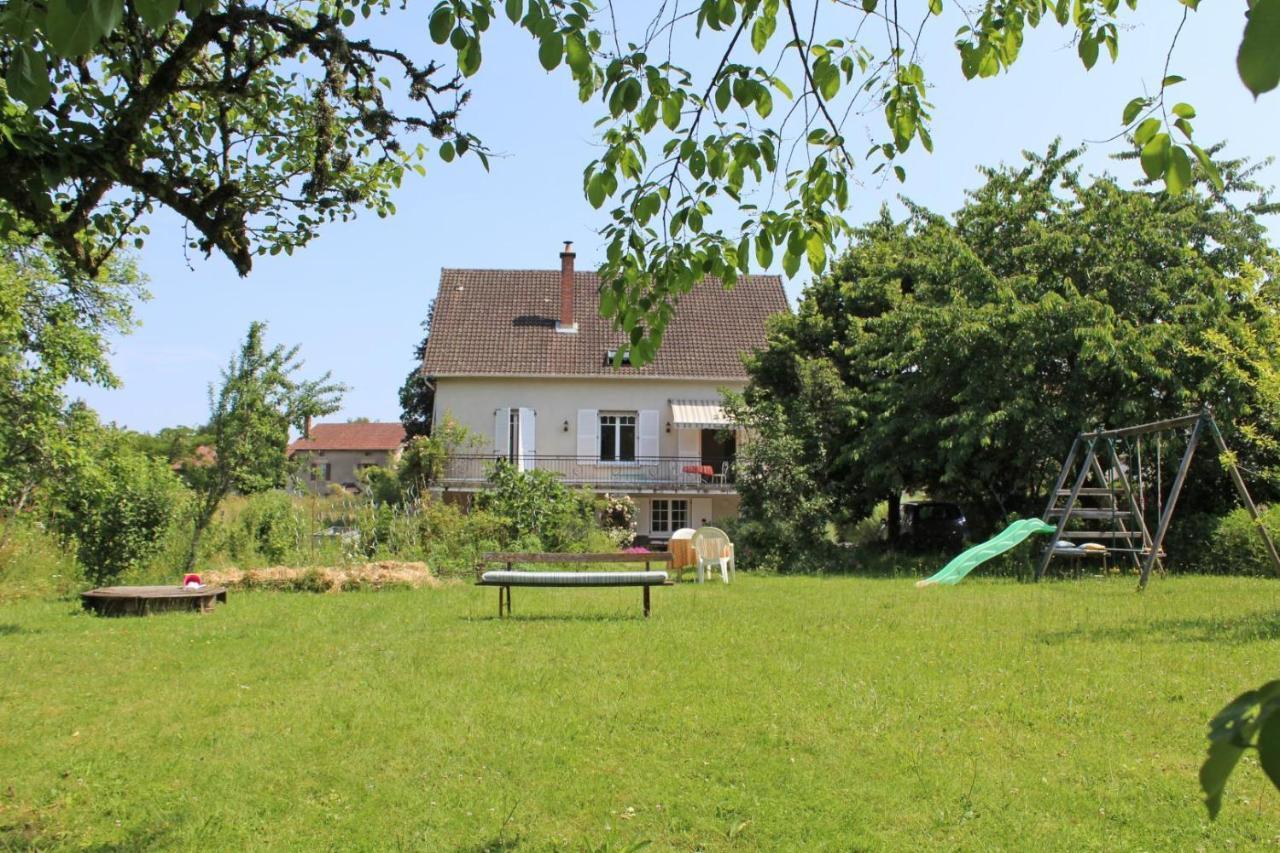 Les Vieux Fourneaux Bed and Breakfast Nantiat Exteriör bild